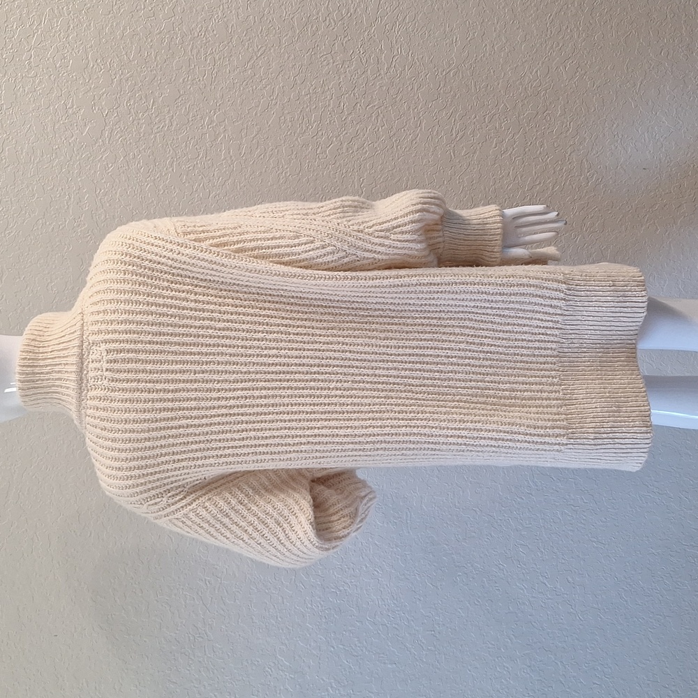 Pilcro Thick Chunky Cream Zip Front Sweater - Picture 5 of 17